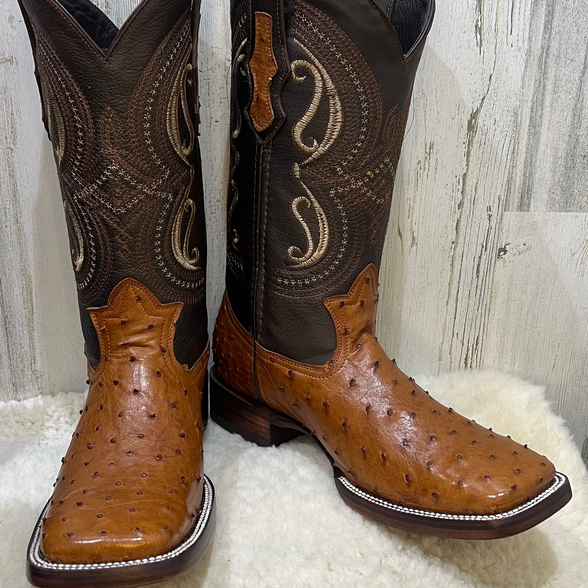 Botas de vaquero exóticas con punta francesa de avestruz y brandy de Texas VIP