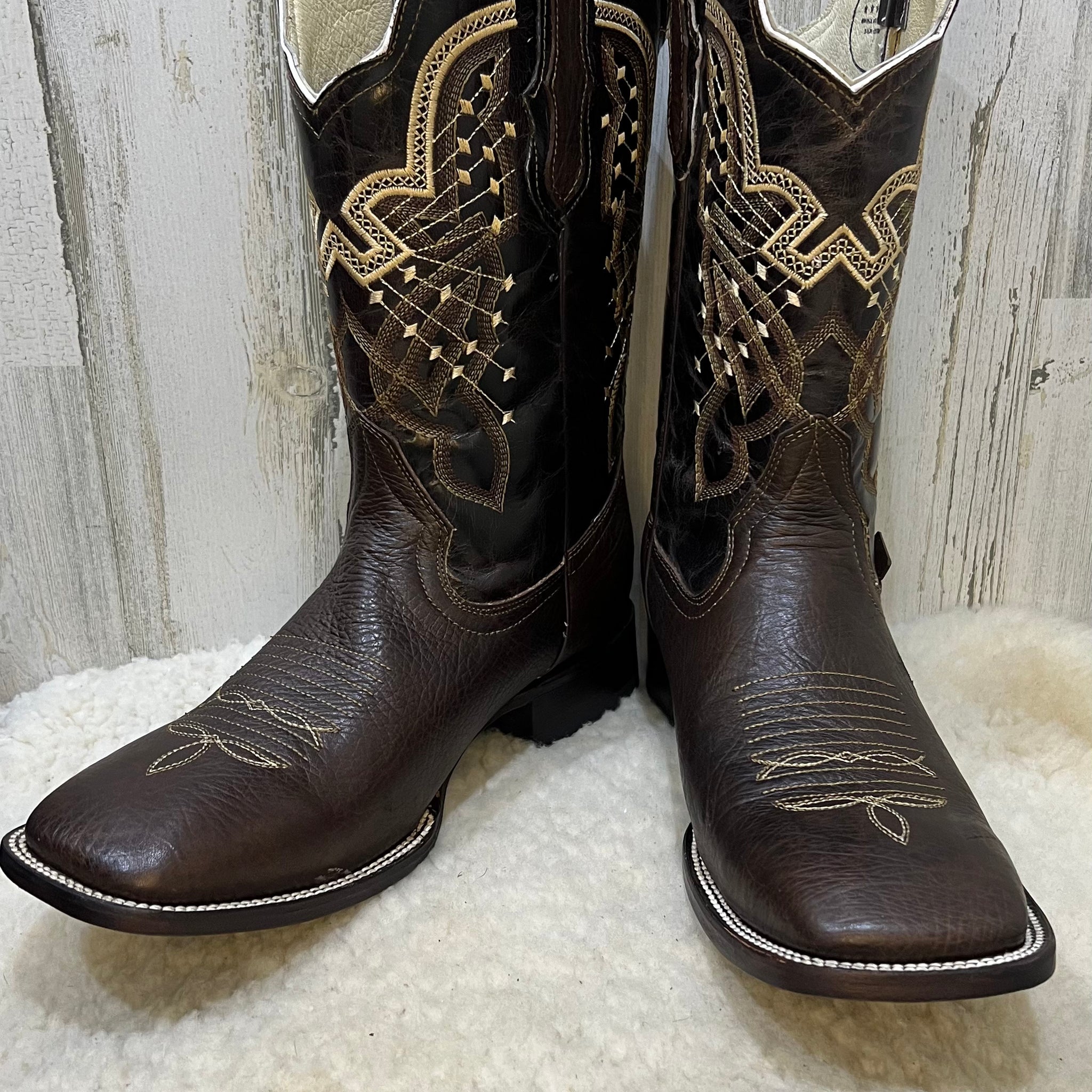 ROL Brown Buffalo Bulldog Toe Cowboy Boots