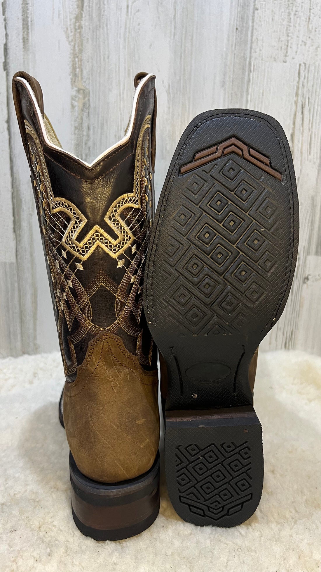 ROL Brown Rodeo Toe Cowboy Boots