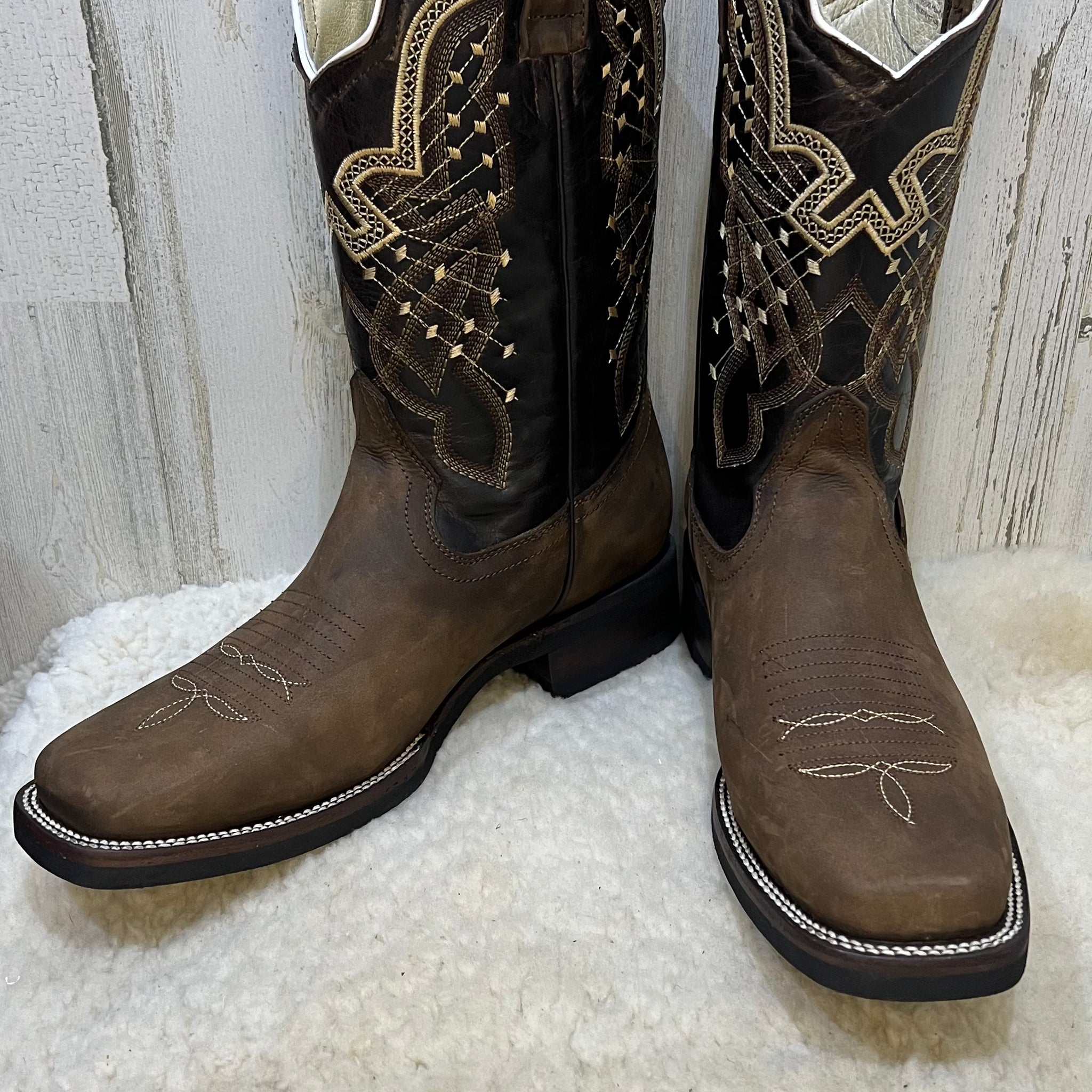 ROL Brown Rodeo Toe Cowboy Boots